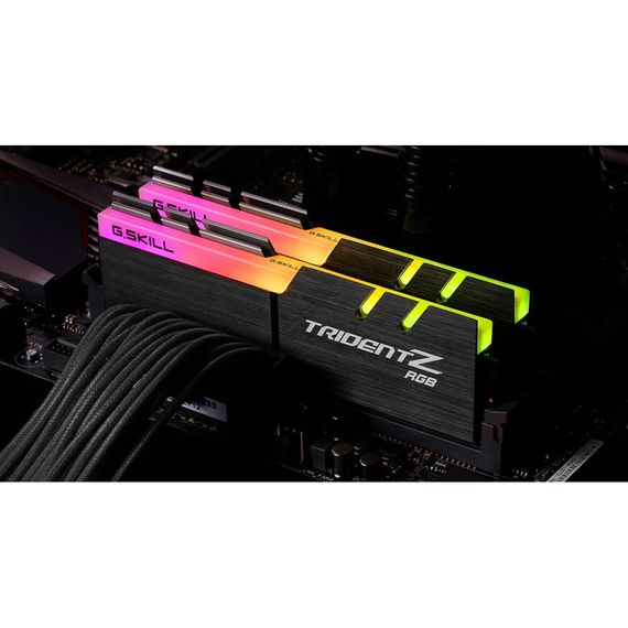 Модуль пам'яті для комп'ютера DDR4 16GB (2x8GB) 4400 MHz Trident Z RGB G.Skill (F4-4400C18D-16GTZRC) | Зображення 3