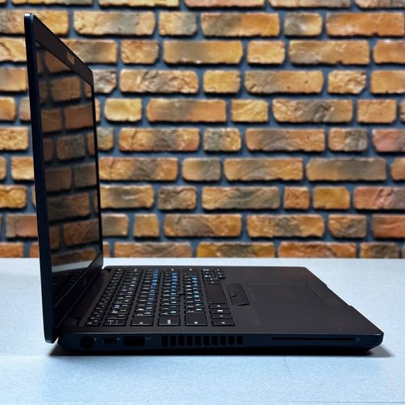 Ультрабук Б-клас Dell Latitude 5400 / 14" (1920x1080) IPS / Intel Core i5-8365U (4 (8) ядра по 1.6 - 4.1 GHz) / 8 GB DDR4 / 256 GB SSD / Intel UHD Graphics / WebCam б/в | Зображення 8
