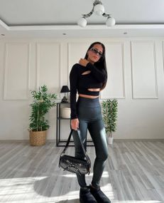 Женские теплые лосины из матовой экокожи на флисе BF967 цвет черный, размер 42/44