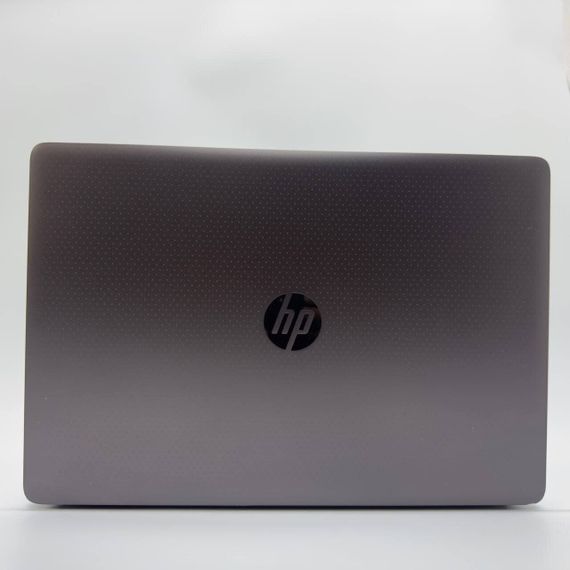 Мобільна робоча станція HP ZBook Studio G3 / 15.6" (1920x1080) IPS / Intel Core i7-6820HQ (4 (8) ядра по 2.7 - 3.6 GHz) / 16 GB DDR4 / 512 GB SSD / nVidia Quadro M1000M, 4 GB GDDR5, 128-bit / WebCam б/в + Подарунок Мишка та килимок | Зображення 5