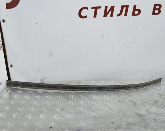 Молдинг передніх правих дверей Audi A4 B7 2004-2008 накладка декоративна на двері Ауді А4 б7 8E0853954VR | Зображення 1