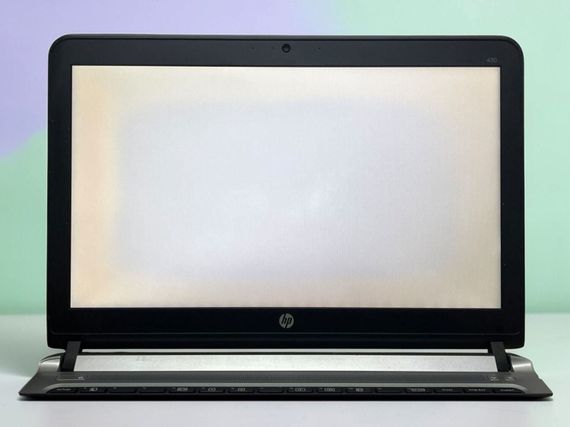 Ультрабук Б-класс HP ProBook 430 G3 / 13.3" (1366x768) TN / Intel Core i3-6100U (2 (4) ядра по 2.3 GHz) / 8 GB DDR3 / 500 GB HDD / Intel HD Graphics 520 / WebCam / АКБ не работает б/у | Зображення 8
