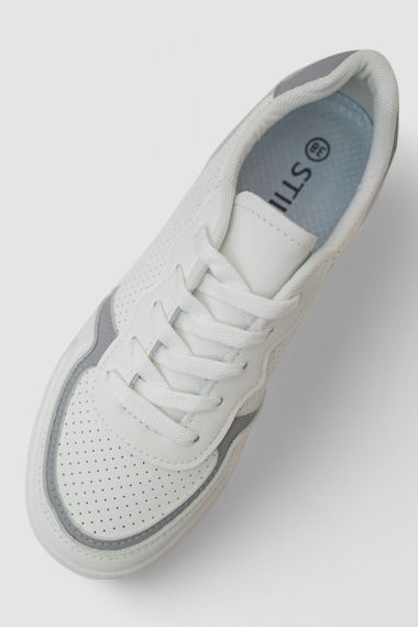 Женские кеды с перфорацией на шнурке экокожа цвет белый размер 40 248RAD60 | Зображення 1