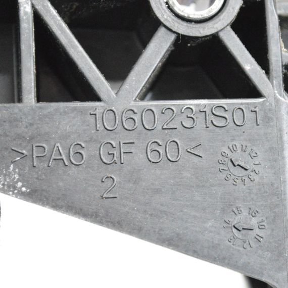 Патрубок повітряного фільтра 1.0 EcoBoost Ford Focus III Fiesta VI повітряний патрубок Форд 1060231S01 | Зображення 3