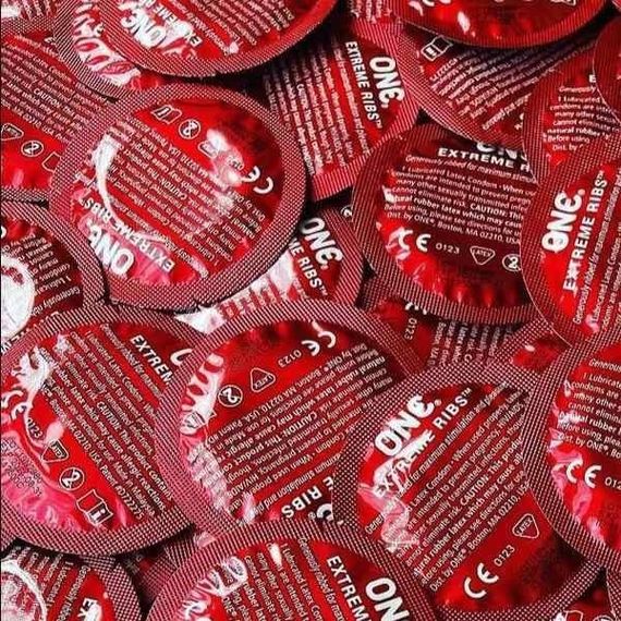 Набір рельєфних латексних презервативів One Extreme Ribs (ціна за 5 шт.) sexstyle | Зображення 1