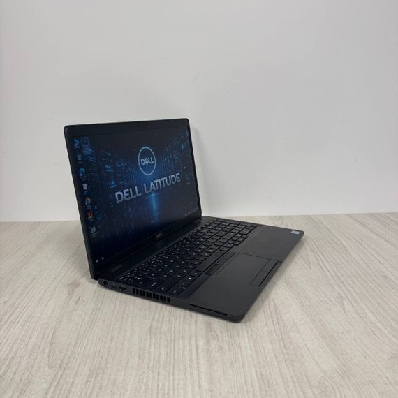 Ультрабук Dell Latitude 5500 / 15.6" (1920x1080) IPS / Intel Core i7-8665U (4 (8) ядра по 1.9 - 4.8 GHz) / 16 GB DDR4 / 256 GB SSD / AMD Radeon 540x, 2 GB GDDR5, 64-bit / WebCam б/у | Зображення 5