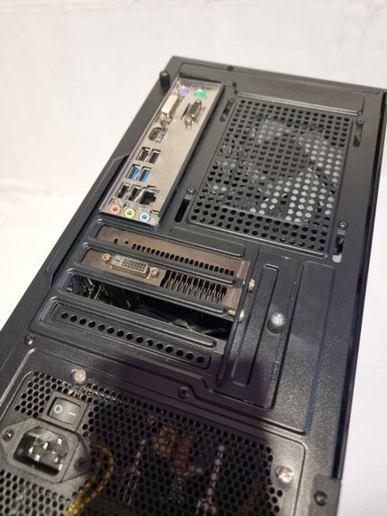 Ігровий ПК Gamdias Aura GC9M Elite Tower / Intel Core i5-6500 (4 ядра по 3.2 - 3.6 GHz) / 16 GB DDR4 / 480 GB SSD / AMD Radeon RX 470, 4 GB GDDR5, 256-bit / 550W б/в | Зображення 6