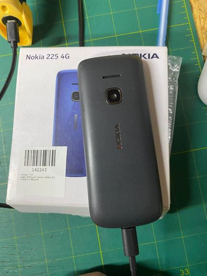 Мобільний телефон Nokia 225 4G Dual Sim Black бу | Зображення 1