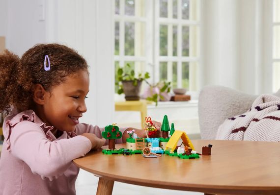 Конструктор LEGO Animal Crossing Активний відпочинок Bunnie (77047) | Зображення 1