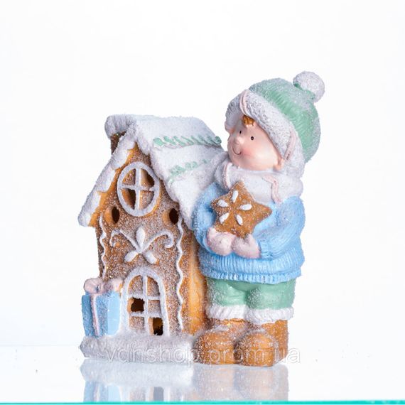 Новорічна декоративна фігурка з підсвіткою 15×8×16 см Новорічний декор Дитина з будиночком з порцеляни CR-6-3 | Зображення 1