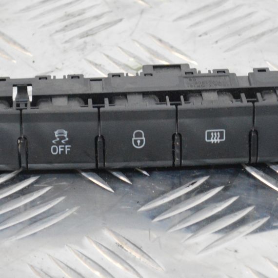 Блок кнопок центральної консолі Skoda Rapid 2012-2019 Блок кнопок в торпедо Шкода Рапід 5JA927132AF | Зображення 1