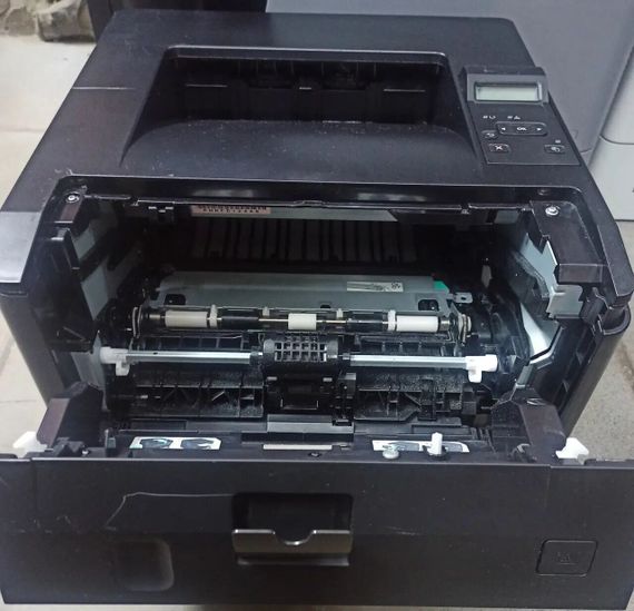 Принтер HP LaserJet Pro 400 M401DNE / монохромний лазерний друк / 1200x1200 dpi / 33 стр/хв / Legal (Max Print Size) / Duplex Print б/в | Зображення 2