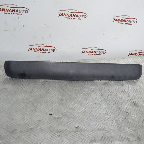 Панель підсвітки номерного знака Renault Master 2003-2010 накладка Рено Мастер 7700352127