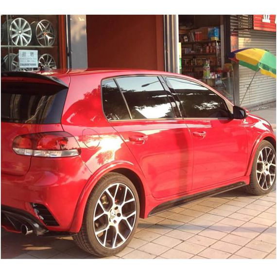 Боковые пороги (для Base HB 2010-2013, Карбон) для Volkswagen Golf 6 | Зображення 1