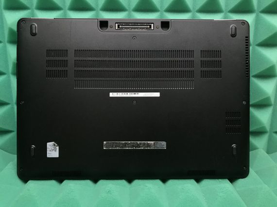 Ультрабук Б-клас Dell Latitude E7470 / 14" (1920x1080) IPS / Intel Core i5-6300U (2 (4) ядра по 2.4 - 3.0 GHz) / 8 GB DDR4 / 256 GB SSD / Intel HD Graphics 520 / WebCam / HDMI / miniDP / Windows 10 ліцензія б/в | Зображення 9