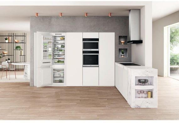 Холодильник Whirlpool вбудований з нижн. мороз. WHC20T593P | Зображення 1