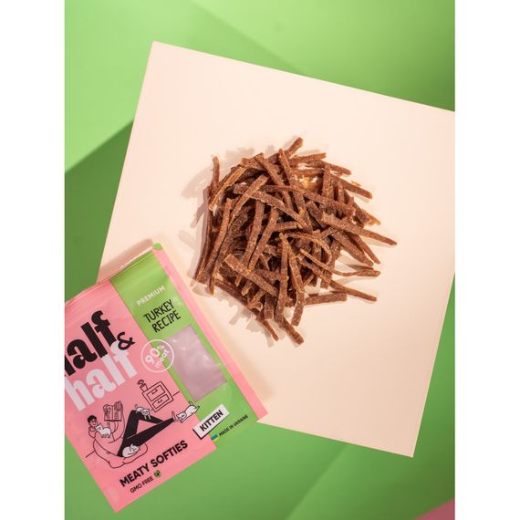 Ласощі HalfHalf м ясні смужечки для кошенят, з індичкою 50 г | Зображення 1