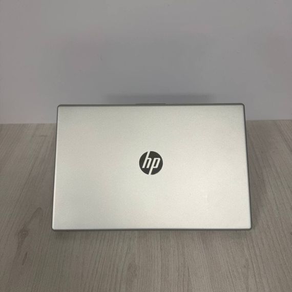 Ультрабук HP 15-fd0445nr / 15.6" (1366x768) TN / Intel Core i5-1235U (10 (12) ядер 3.3 - 4.4 GHz) / 8 GB DDR4 / 256 GB SSD / Intel Iris Xe Graphics / WebCam б/в | Зображення 7