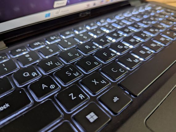 Ультрабук Dell Latitude 7430 / 14" (1920x1080) IPS / Intel Core i7-1265U (10 (12) ядер по 3.6 - 4.8 GHz) / 16 GB DDR4 / 512 GB SSD / Intel Iris Xe Graphics / WebCam / TouchID / Windows 11 б/у | Зображення 5