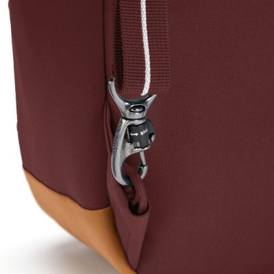 Рюкзак туристический Pacsafe Go 15L бургунді (35110345) | Зображення 8
