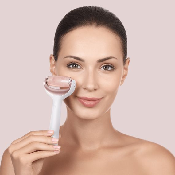 Ролер для голкової мезотерапії обличчя та тіла GESKE MicroNeedle Face&Body Roller 9в1 starlight | Зображення 3