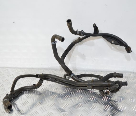 Патрубки системи охолодження Volkswagen Golf Passat Polo 2007-2022 Трубка шланг води Фольксваген Гольф Пассат Поло 1K0121070CD | Зображення 1