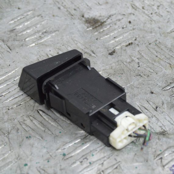 Кнопка аварійки Mazda 5 2005-2010 Вмикач аварійної сигналізації Мазда 5 15A468 | Зображення 1