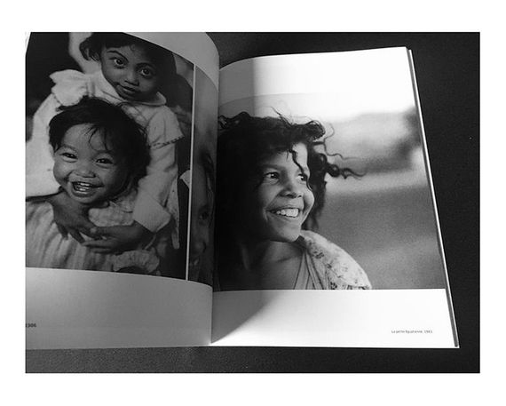 Книга по фотографии Сабина Вайс Sabine Weiss "100 photos de Sabine Weiss pour la liberté de la presse" Б/У | Зображення 4