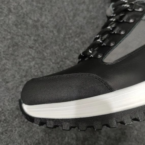 Ботинки зимние на белой подошве 41 размер. | Зображення 1