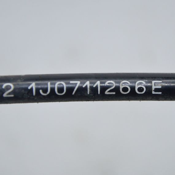 Трос селектора Seat Leon Toledo 1999-2006 5 ступка Трос перемикання передач Сеат Леон Толедо 1J0711266E | Зображення 1