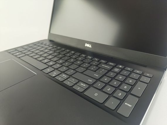 Игровой ноутбук Dell Vostro 7590 / 15.6" (1920x1080) IPS / Intel Core i7-9750H (6 (12) ядер по 2.6 - 4.5 GHz) / 16 GB DDR4 / 240 GB SSD / nVidia GeForce GTX 1650, 4 GB GDDR6, 128-bit / WebCam б/у | Зображення 2