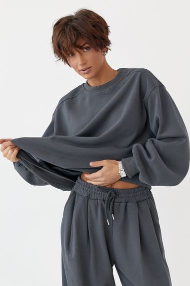 Теплий однотонний костюм зі світшотом та штанами зі складками - темно-сірий цвет, L (є розміри) | Зображення 2