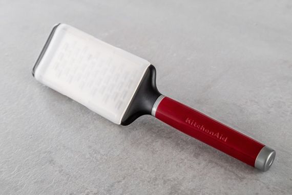 Тертка KitchenAid Coreline KAG320OHERE 29.6 см червона | Зображення 4