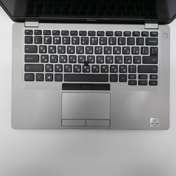 Ультрабук Б-класс Dell Latitude 5411 / 14" (1920x1080) IPS / Intel Core i7-10850H (6 (12) ядер по 2.7 - 5.1 GHz) / 16 GB DDR4 / 256 GB SSD / UHD Graphics / WebCam б/у | Зображення 2