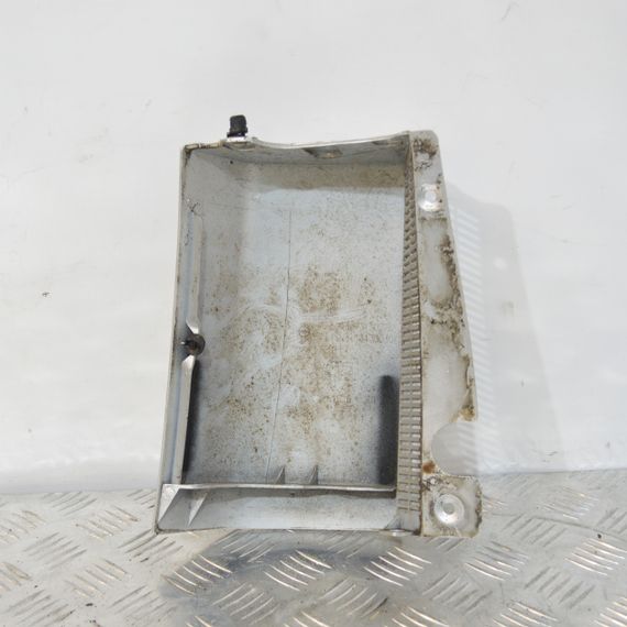 Накладка ліхтаря задня права Opel Meriva A 2003-2010 Куточок задній правий Опель Меріва А 13130028 13130030 468435664 | Зображення 2