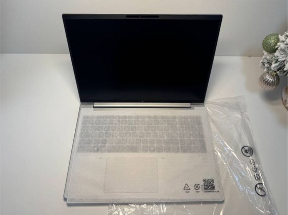 Ультрабук HP EliteBook 660 G11 / 16" (1920x1200) IPS / Intel Core Ultra 5 135U (12 (14) ядер по 1,6 - 4,4 ГГц) / 16 ГБ DDR5 / 256 ГБ SSD / Intel Graphics / WebCam | Зображення 3