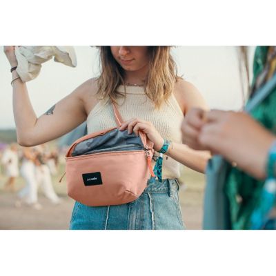 Сумка Pacsafe GO sling pack Розовая (35100340) | Зображення 1