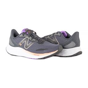 Кросівки New Balance Arishi v4