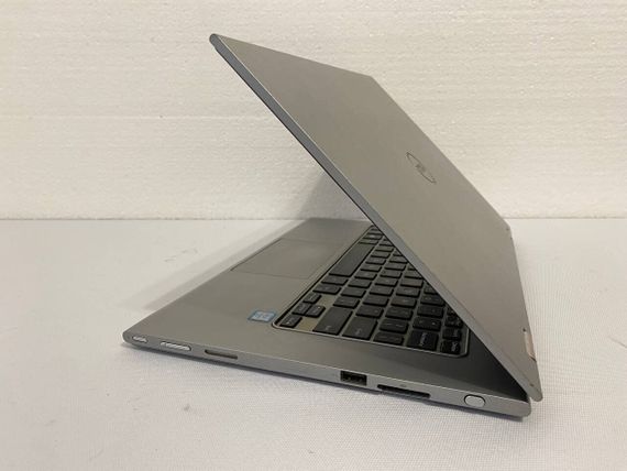 Ноутбук-трансформер Б-класс Dell Inspiron 13-7359 / 13.3" (1366x768) TN / Intel Core i5-6200U (2 (4) ядра по 2.3 - 2.8 GHz) / 8 GB DDR3 / 240 GB SSD / Intel HD Graphics 520 / WebCam / HDMI б/у | Зображення 6