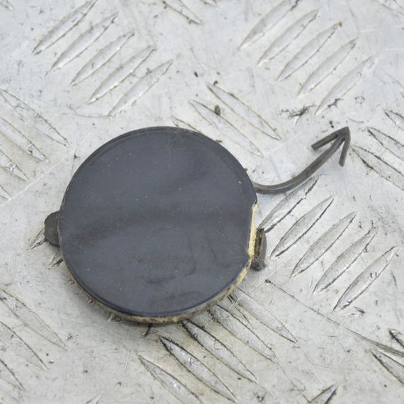 Заглушка крюка переднього бампера Mazda 5 2005-2009 Заглушка бампера переднього гака Мазда 5 C23550A11