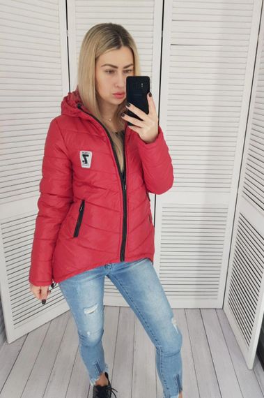 Жіноча демісезонна куртка з емблемою, арт.210/7, червоний | Зображення 1