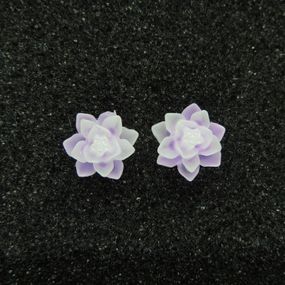 Чарівні дитячі сережки кліпси для дівчаток Liresmina Jewelry "Лілія" у фіолетово-білому кольорі 1 см