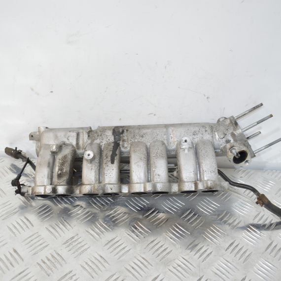 Колектор впускний 1.6 CRDI Hyundai i30 2007-2012 Впускний колектор Хюндай ай30