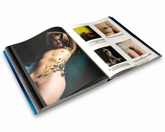 Книга фотоальбоми відомих фотографів Тім Вокер Tim Walker: Shoot for the Moon книги про фешн світлини | Зображення 2