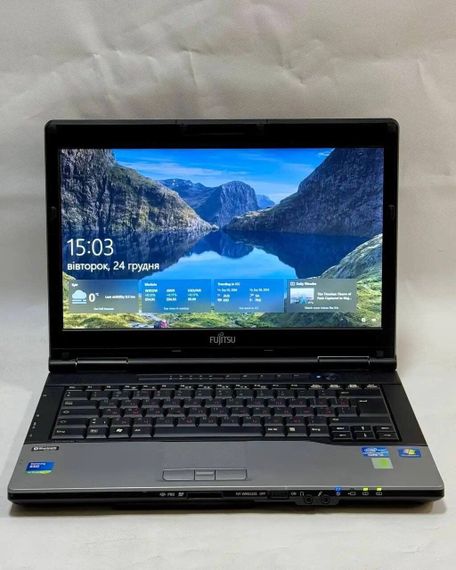Ноутбук Fujitsu LifeBook S752 / 14" (1366x768) TN / Intel Core i5-3320M (2 (4) ядра по 2.6 - 3.3 GHz) / 8 GB DDR3 / 240 GB SSD / Intel HD Graphics 4400 / Windows 10 Pro б/у | Зображення 2