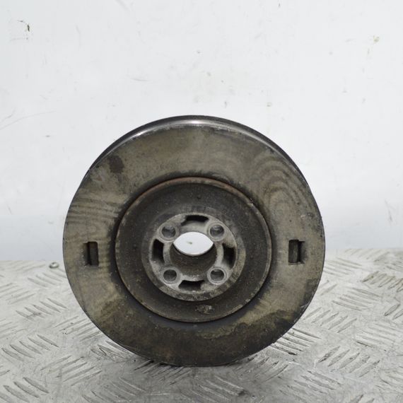 Шків колінвала 1.9 CDTI Opel Astra H Signum Vectra C Zafira B шків колінчастого валу Опель 55196301