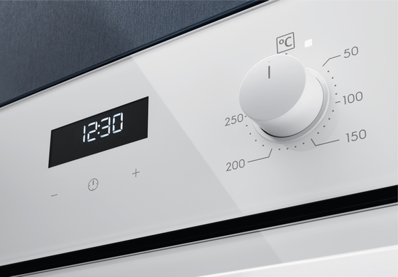 Духовой шкаф Electrolux электрический EOF5F50BV | Зображення 2