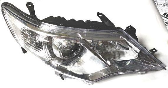 Фара передня Toyota Camry '11-14 USA права механічна FP 7051 R4-E 8111006470