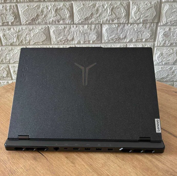 Ноутбук Lenovo Legion Pro 16IRX8H 2K 240Hz i9 13900HX 16Gb SSD 1Tb RTX 4090 Б/В | Зображення 6