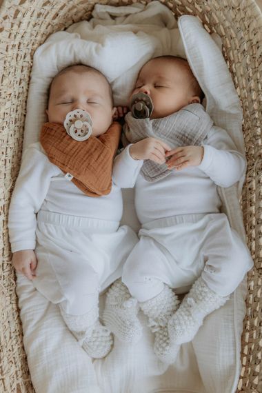 Соска пустушка BIBS Boheme кругла Біла/white 6-18 місс | Зображення 5
